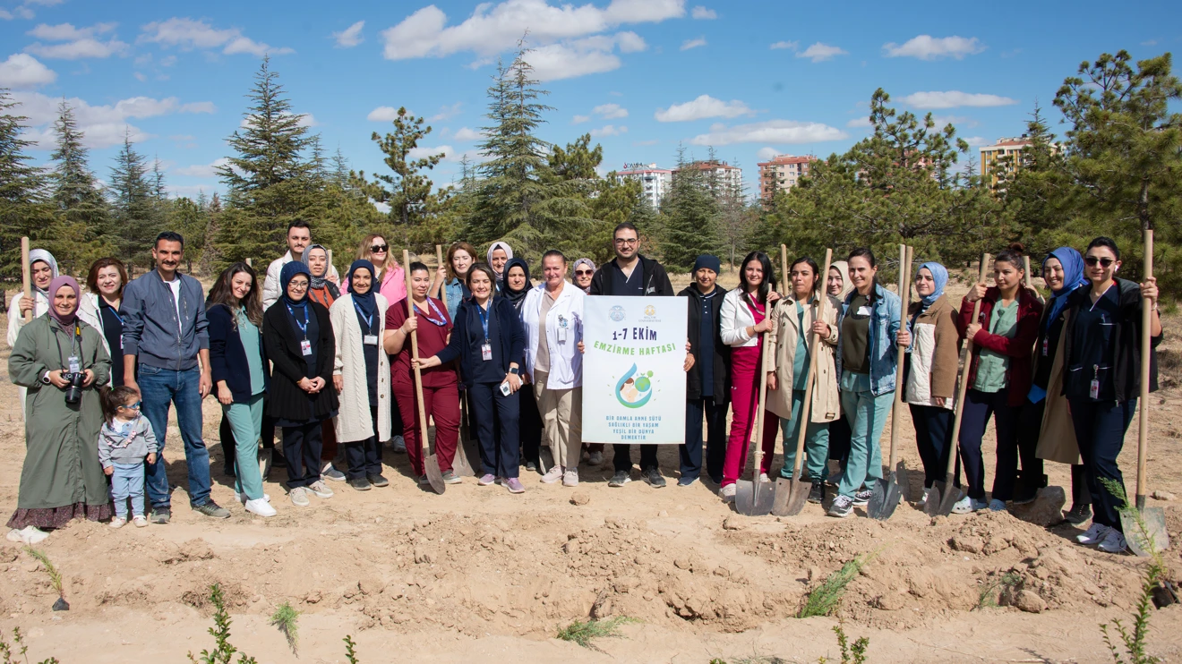 Fidanlar, iklim değişikliğiyle mücadele için toprakla buluşturuldu